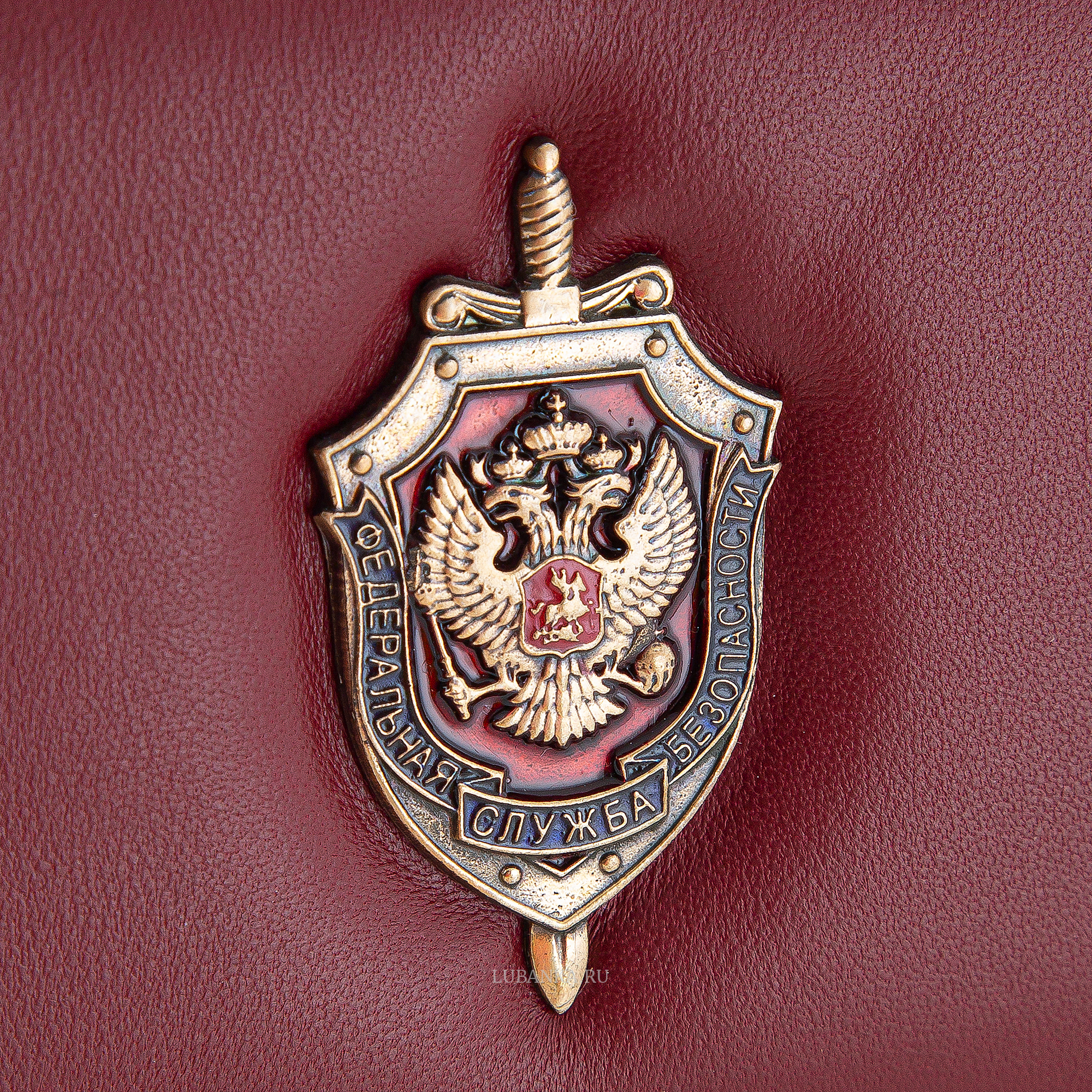 Обложка для удостоверения ФСБ с жетоном узкая пухлая бордовая